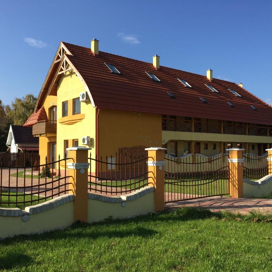 Tiborc Apartman Gyula Luaran gambar
